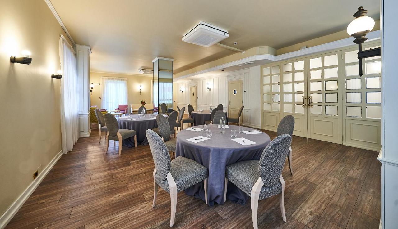Hotel Astoria Μπιέλλα Εξωτερικό φωτογραφία