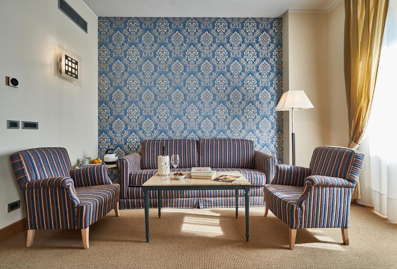 Hotel Astoria Μπιέλλα Εξωτερικό φωτογραφία